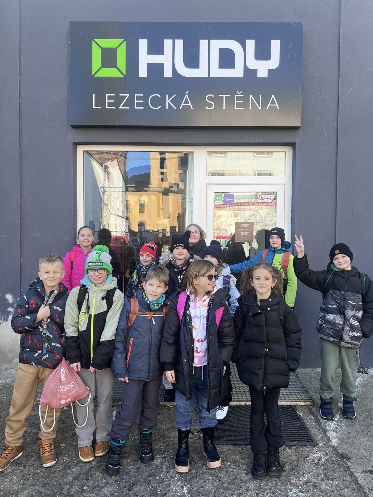 Klub výletníků- HUDY stěna